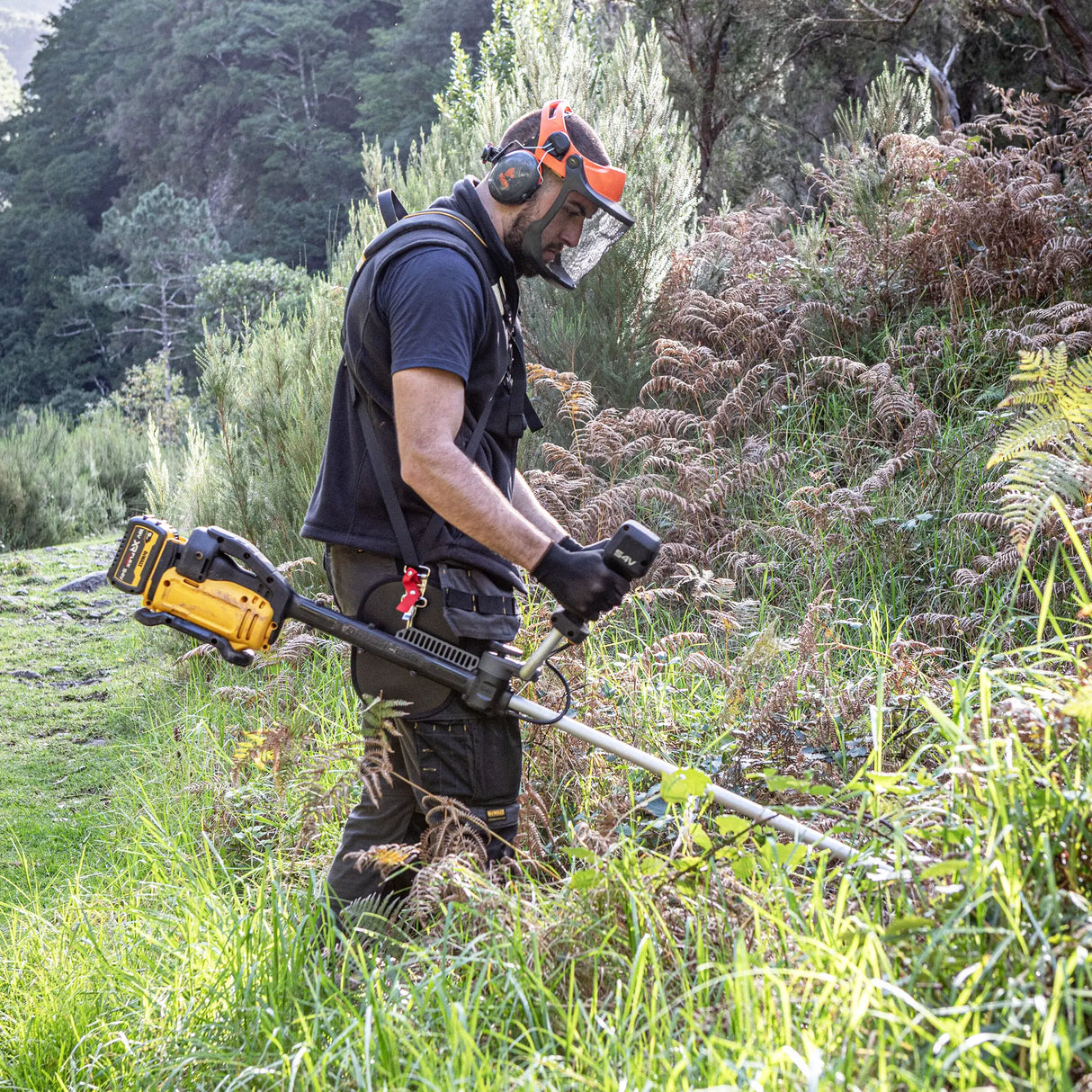 Decespugliatore Dewalt DCMST922N-XJ 54V