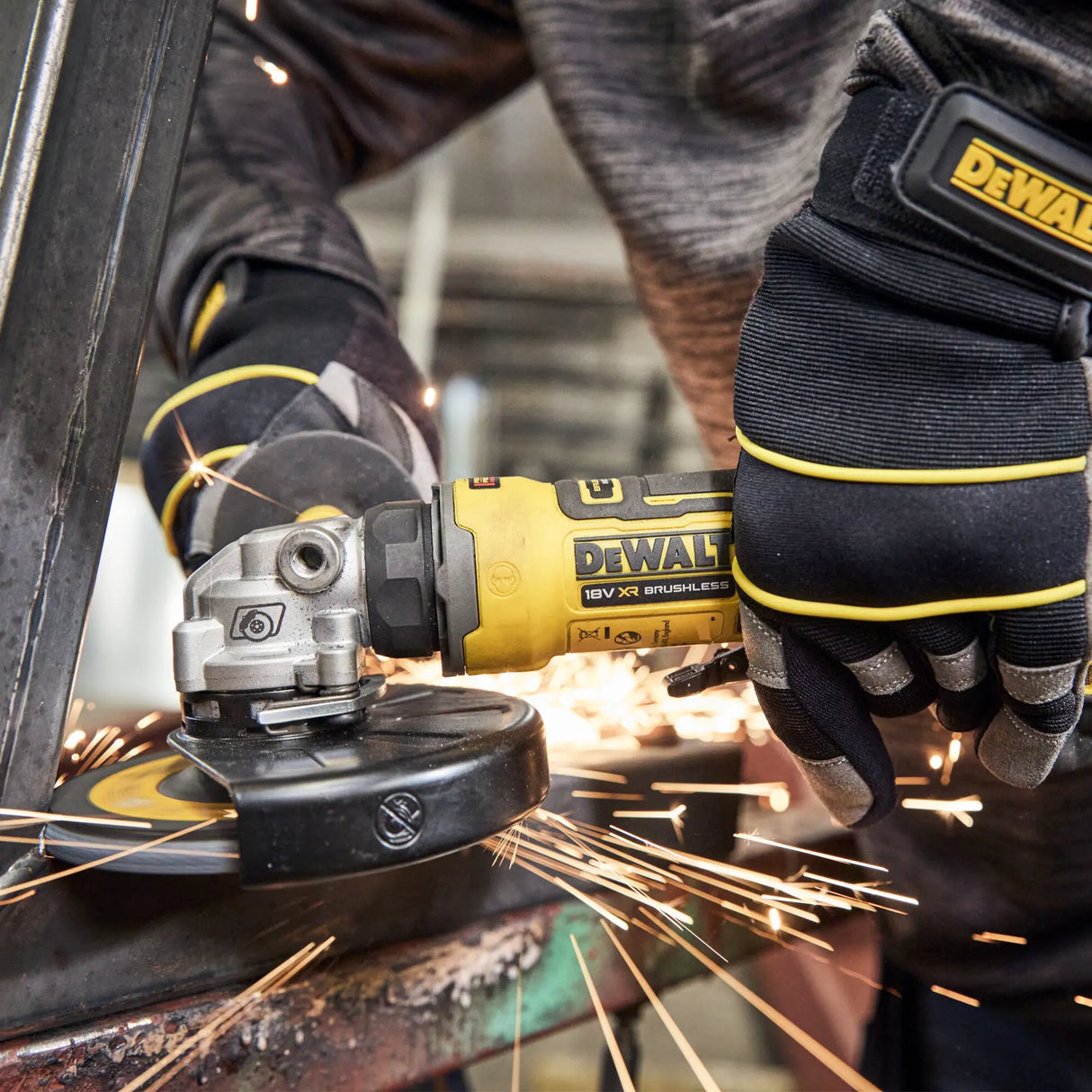 Smerigliatrice Dewalt DCG404NT-XJ 18V