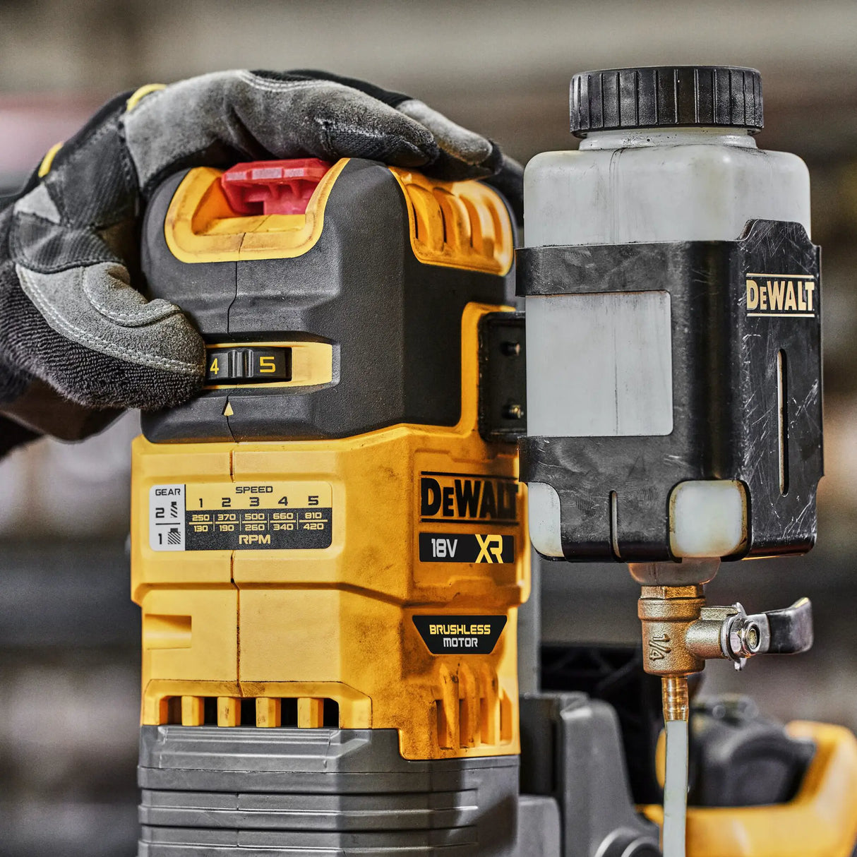 Trapano magnetico a colonna Dewalt DCD1623X2G-QW 18V 9Ah