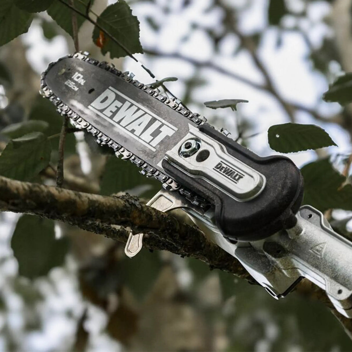 Telescopic pruner Dewalt DCMPS635N-XJ 54V