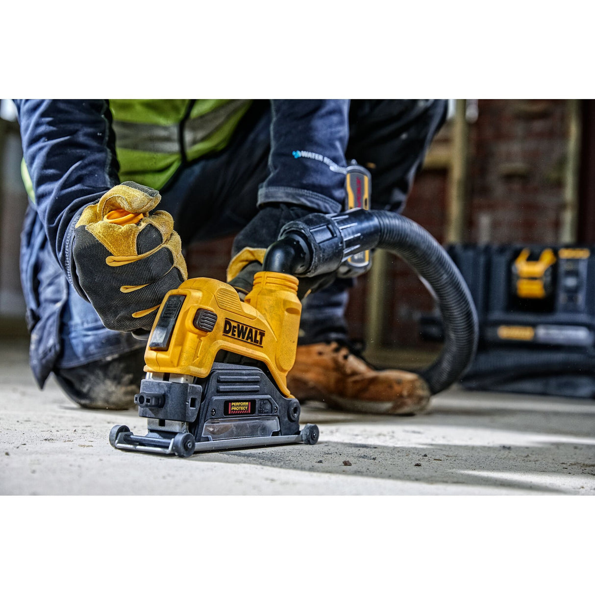 DWE46225-XJ - Cut Protection Dewalt DWE46225-XJ for 125mm grinder - Image 9