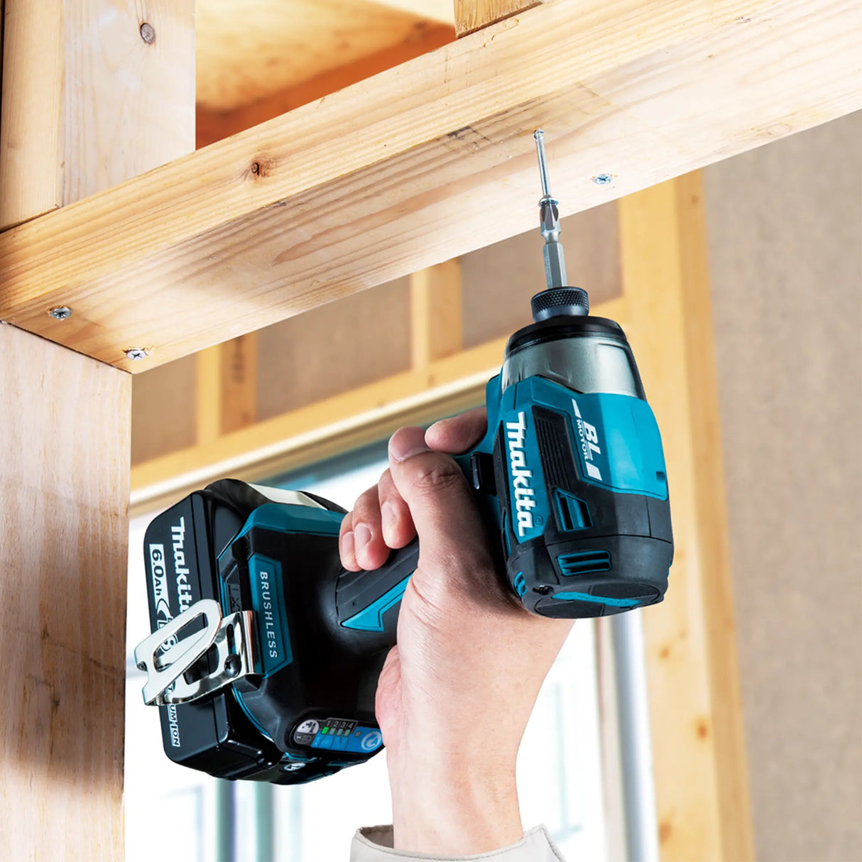 Avvitatore a impulsi Makita DTD173ZJX2 18V