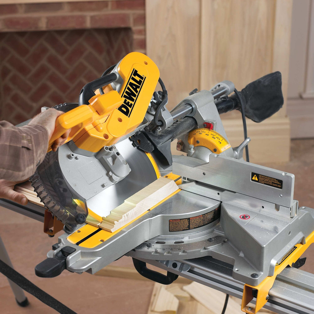 DWS780-QS - Troncatrice Dewalt DWS780-QS 305mm 1675W - Immagine 9