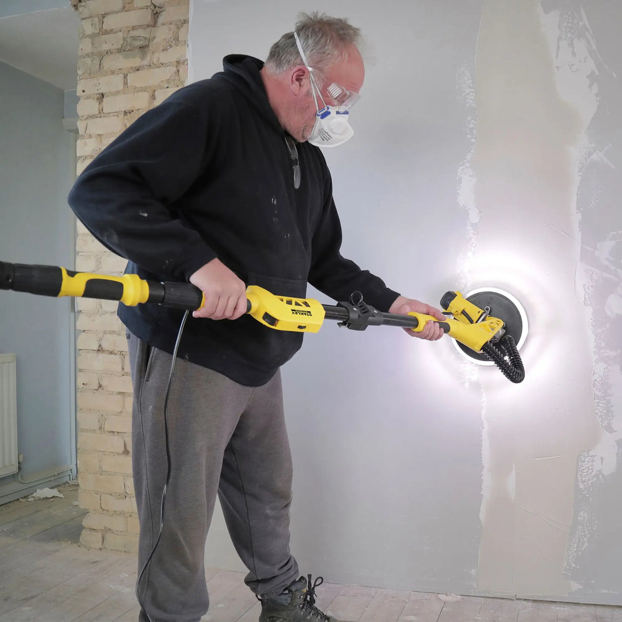 Levigatrice Estendibile Stanley SFMEE500S-QS 750W