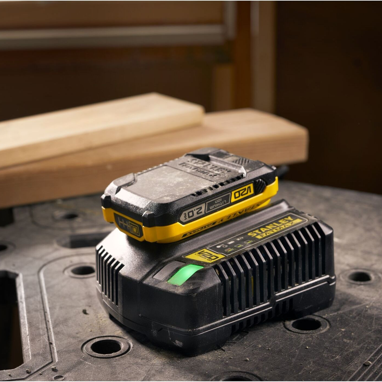 SFMCB202-XJ - Battery Stanley FatMax V20 SFMCB202-XJ 18V 2Ah - Image 3