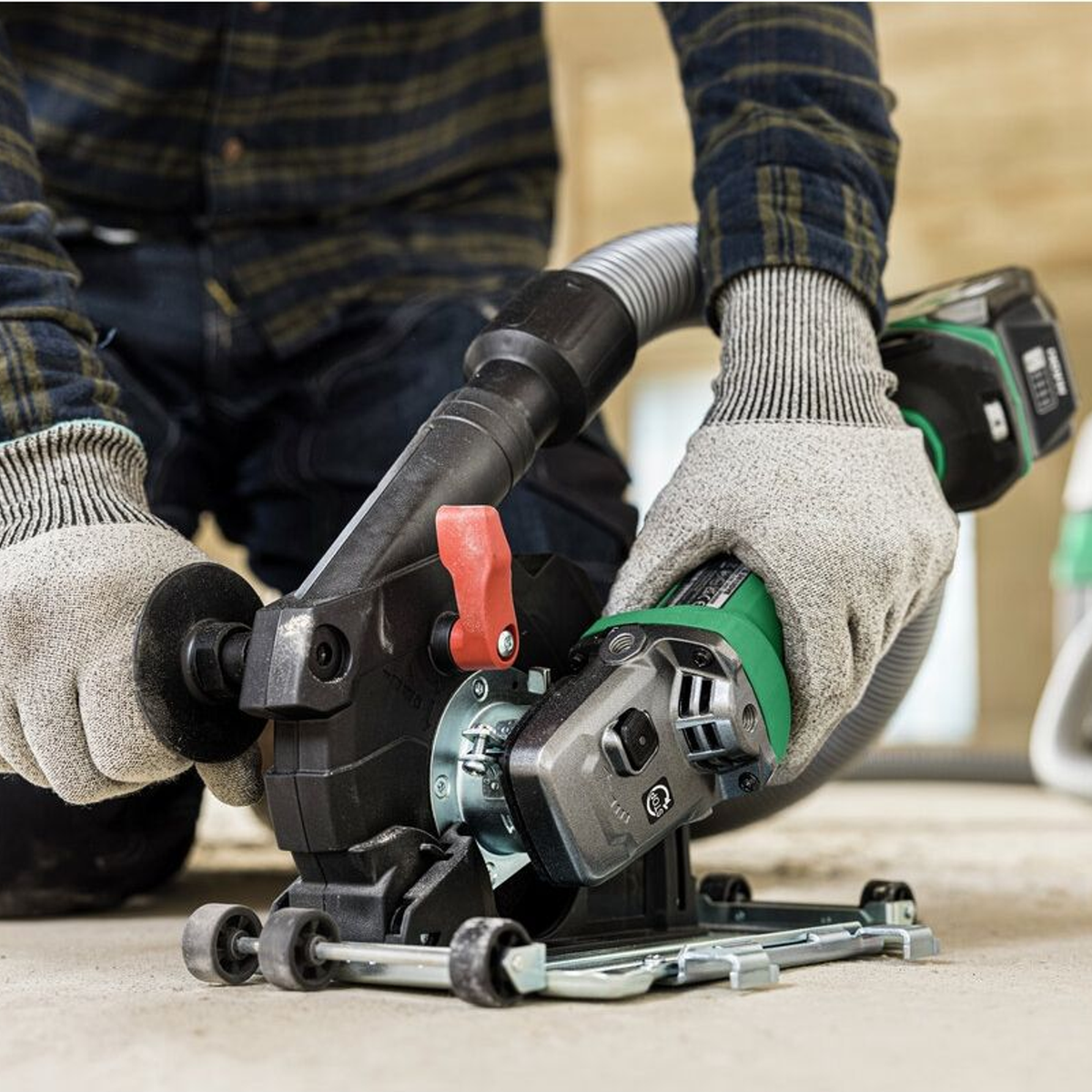 G3613DVFW2Z - HiKOKI G3613DVFW2Z 36V 125mm Angle Grinder - Image 3