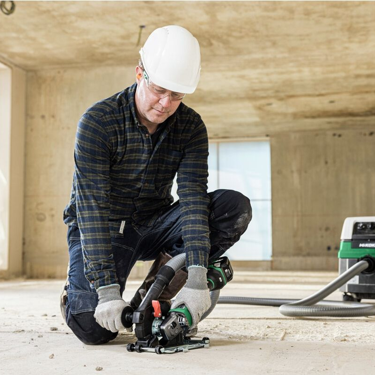G3613DVFW2Z - HiKOKI G3613DVFW2Z 36V 125mm Angle Grinder - Image 4